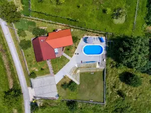 Nice Home in Radakovo with Sauna, Wifi and Outdoor Swimming Pool