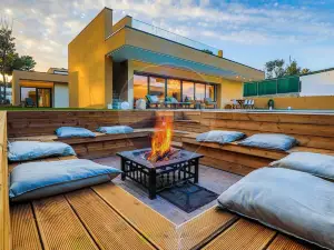 Modern 4-Bed Villa 4K Beach 30k Lisbon