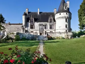 Château de Crazannes, le Château du Chat Botté