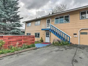 Cozy Apartment < 4 Miles to Downtown Anchorage!