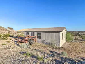 Stargazing Haven: Remote Escape w/ Views!