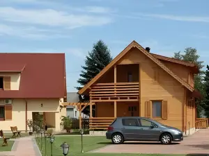 Family Panzio es Apartman Hazak