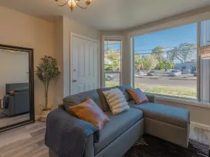 Cozy 1BR Near Downtown FG & Pacific University