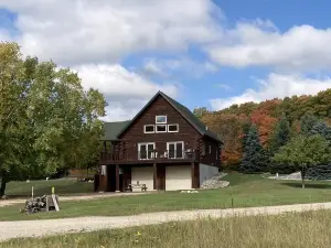 Cabin at Big Manistique Lake!
