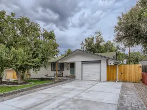 Private Yard with Hot Tub and Modern Kitchen - Charming Rustic Retreat