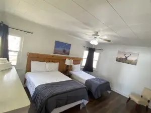 Tally Ho Inn