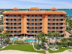 Surf Beach Treasure Island Resort