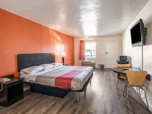 Motel 6 Portsmouth, VA