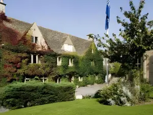 Hatton Court Hotel