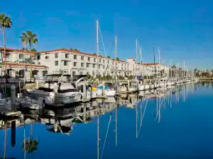 DoubleTree by Hilton San Pedro - Port of Los Angeles
