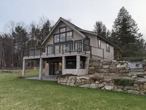 Meadow House at Powder Mill Pond - a nature lover's paradise