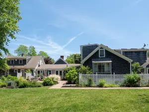 Rugosa Guest House