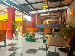 Rosablu Hotel Kutus