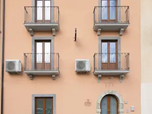 อัฟฟิตตากาเมเร ลามาดอนนีนา