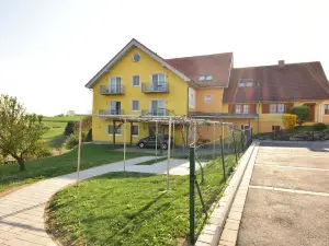 Golf & Thermenland Sonnenpension Frühstückshotel Burgauberg Stegersbach