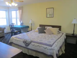 Salmon River Country Inn