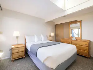 Surfcrest Resort