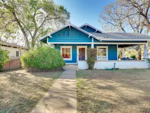 Vintage Home w/ Mtn Views: 12 Mi to Patagonia Lake