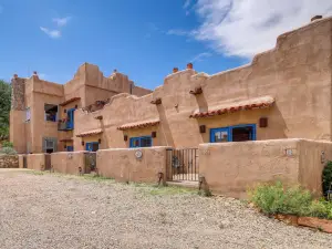 Los Cerrillos Hillside Hacienda on 65 Acres!