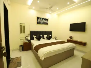 Hotel R.Raghavam