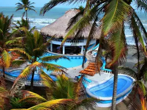 Hotel Los Tambos Del Caribe Beach