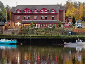 Rivers Hotel