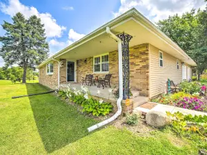 Bloomington Family Home - Private Deck and Yard