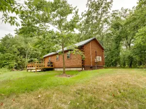 Florence Cabin w/ on-Site Creek!