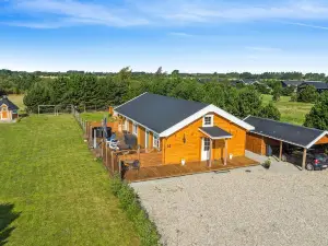 "Vicktoria" - 1.5km from the Sea