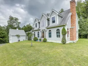 Meriden Village of Plainfield Home w/ Backyard