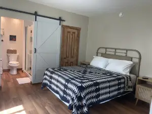 Hunter’s Den & Beyond