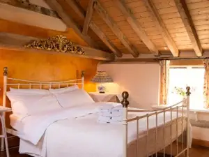 The Bakery a Honeymooner s Favourite Cosy Stylish with Lovely Walks and Pubs