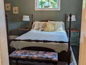 Rose & Thistle Bed & Breakfast