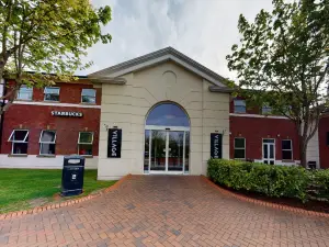 Village Hotel Chester St David's