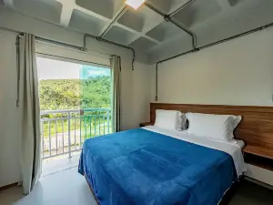 Antiquus ApartHotel