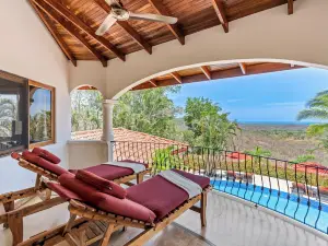 Los Altos de Eros - Adults Only