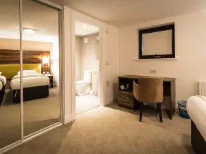 Livingston Lodge Hotel