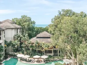 Pullman Palm Cove Sea Temple Resort and Spa