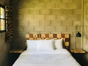 CÁLIDO Cosmos Hotel