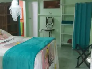 Tony & Aldona's Retreat