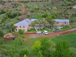 Nemrut Kervansaray Hotel