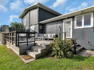 Matapouri Magic - Matapouri Holiday Home