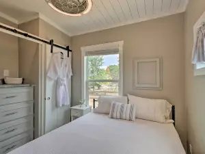 Modern Sunset Cabin w/ Wood Fire Pit!