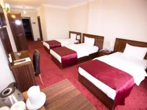 Resmina Hotel