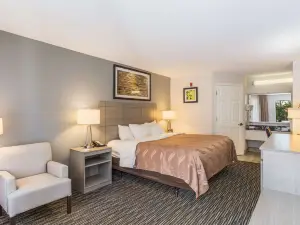 Quality Inn Gallatin-Nashville Metro