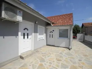 Relax Apartmani Rooms