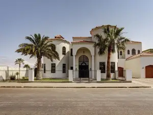 Lagoon Suites Guesthouse CC