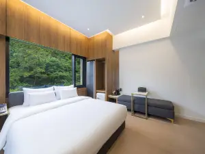 Mokpo Gatbawi Brown Dot