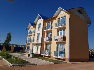 Три короны