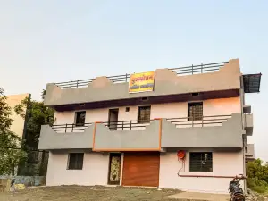 Spot on 76579 Purushottam Service Apartment